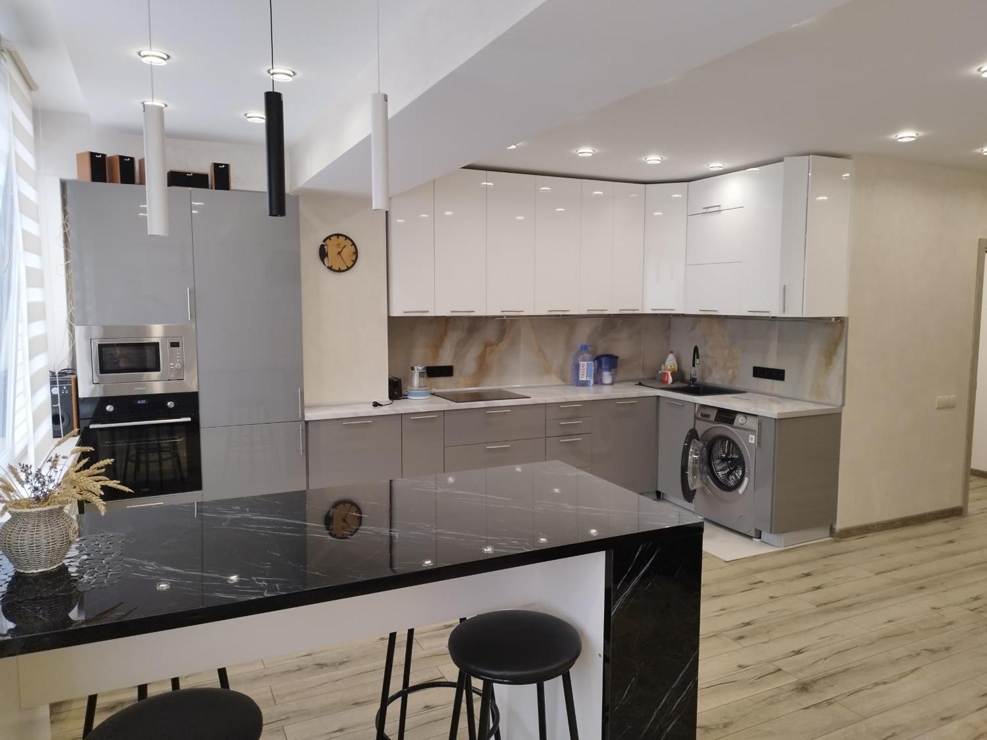 Almaty City Apartment * Алматы